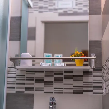 Dell'arco 3* Nápoly